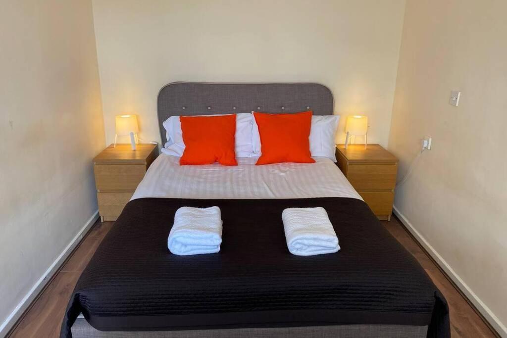 Conveniently Situated 1Bed Apt In Stretford Διαμέρισμα Μάντσεστερ Εξωτερικό φωτογραφία