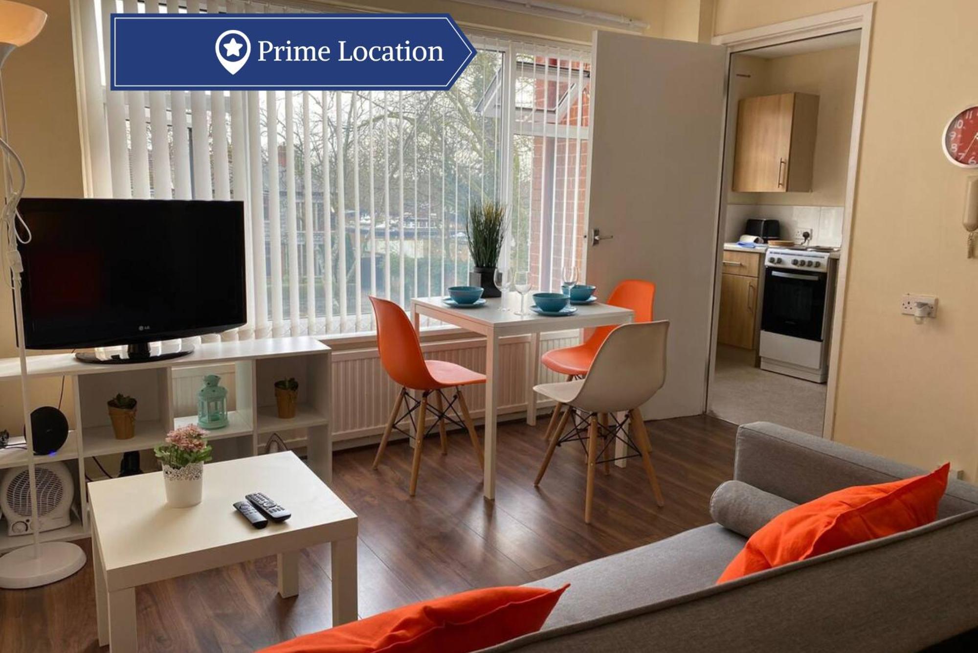 Conveniently Situated 1Bed Apt In Stretford Διαμέρισμα Μάντσεστερ Εξωτερικό φωτογραφία